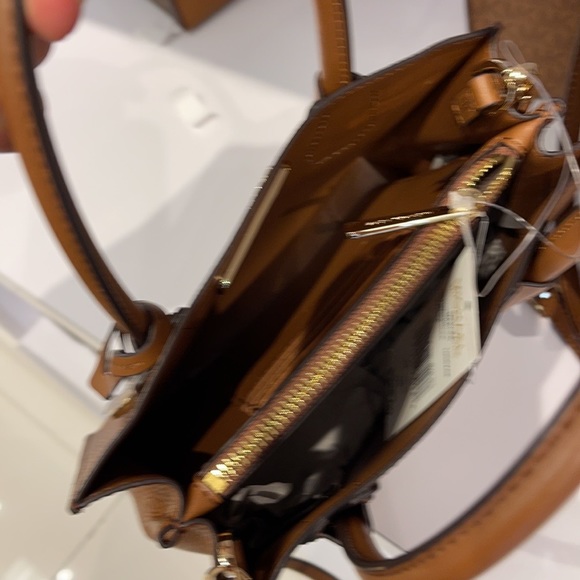 Michael Kors Mercer Medium Pebbled Leather Crossbody Bag - Picture 7 of 16